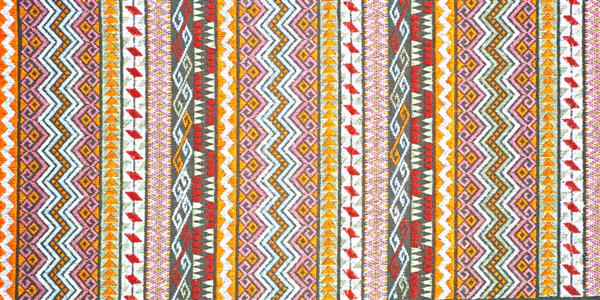 بیش از 100 سال قدمت سطح فرش دستباف رنگارنگ تایلندی به سبک پرو حفاظت شده قدیمی و قدیمی ساخته شده از مواد طبیعی از نزدیک بدون مواد شیمیایی