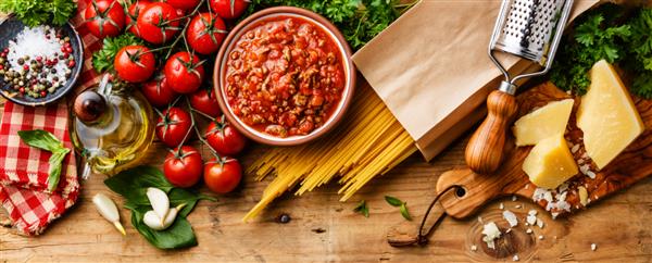 مواد غذایی ایتالیایی برای اسپاگتی بولونیز