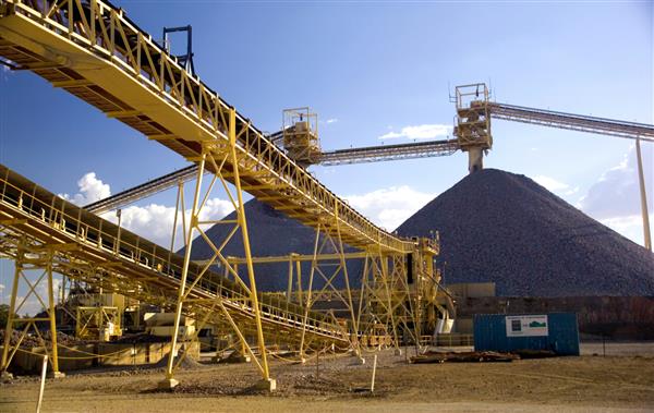 استخراج آسانسورها استخراج معادن به زیرساخت ها و پول زیادی برای عملیاتی شدن نیاز دارد معدن طلای استرالیا