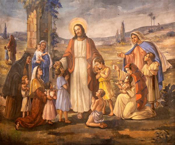باری ایتالیا - 3 مارس 2022 نقاشی دیواری عیسی در میان کودکان در کلیسای Chiesa San Ferdinando توسط Umberto Colonna از قرن 20