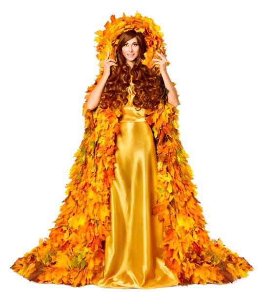 زن مد پاییزی با لباس زرد و کت برگ افرا مدل لباس مجلسی بلند فانتزی خلاقانه دختر زیبای فصل پاییز با موهای براق مجعد روی سفید