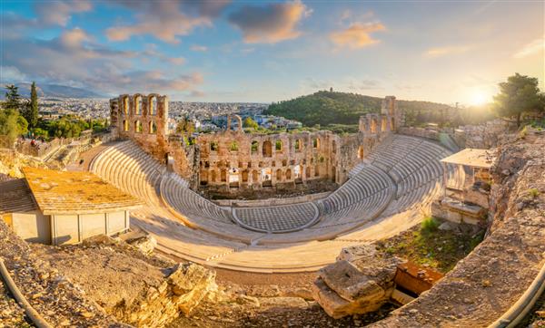 بنای تئاتر رومی Odeon of Herodes Atticus در آکروپولیس آتن یونان
