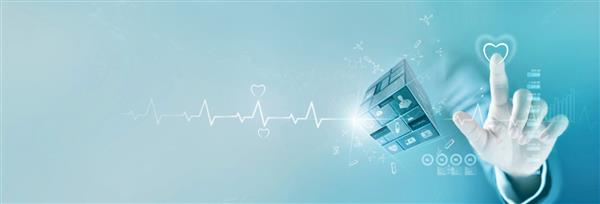 تاجر در حال لمس شکل قلب ذهن خدمات و رشد نمودار کسب و کار مراقبت های بهداشتی و نماد پزشکی روی مکعب معاینه پزشکی پزشکی تجزیه و تحلیل داده ها در صفحه شبکه تجارت پزشکی