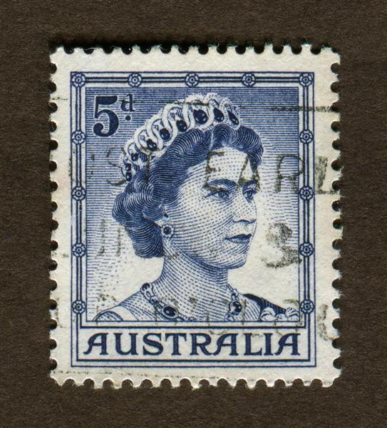 تمبر استرالیا بدون تاریخ تمبری چاپ شده در استرالیا پرتره پرتره ملکه الیزابت دوم را نشان می دهد