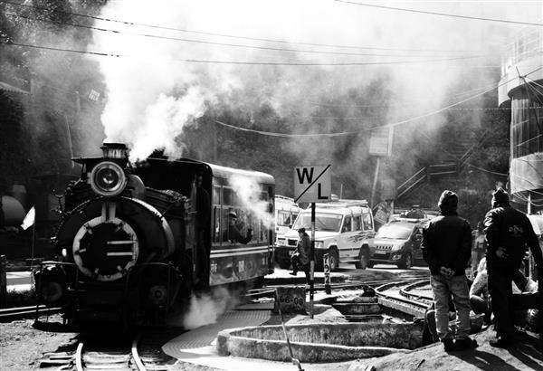 شهر دارجلینگ و قطار قدیمی