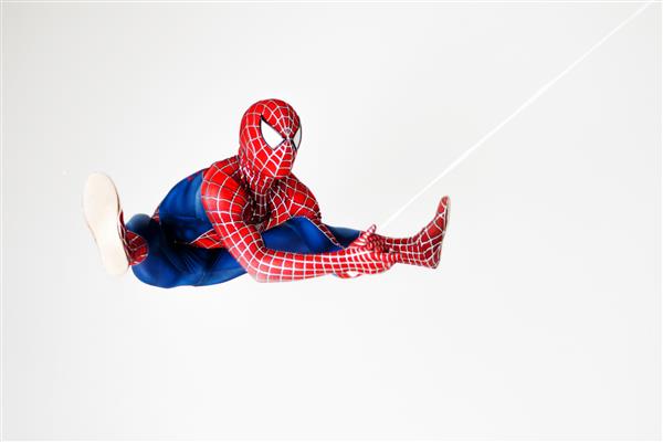 سن پترزبورگ روسیه - 29 ژوئن 2016 مرد عنکبوتی یک شخصیت کمیک کازپلی مرد مرد عنکبوتی در کنوانسیون cosplay لباس مرد عنکبوتی از مارول