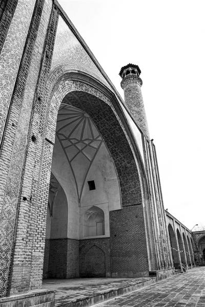 مسجد عتیق 4 دروازه های تمدن ایران قزوین سفرنامه دریای خزر تا خلیج فارس عکاسی حرفه ای در سفر