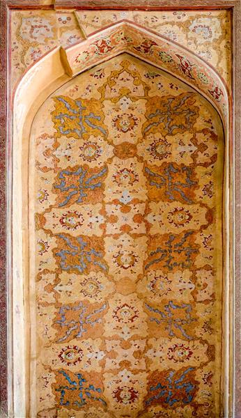 نقاشی دیواری عالی قاپو اصفهان، طرح گل و بته و اسلیمی