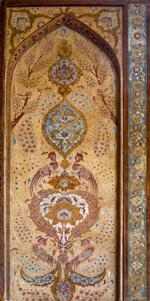 نقاشی دیواری عالی قاپو اصفهان، با طرح پرندگان و نقوش سنتی
