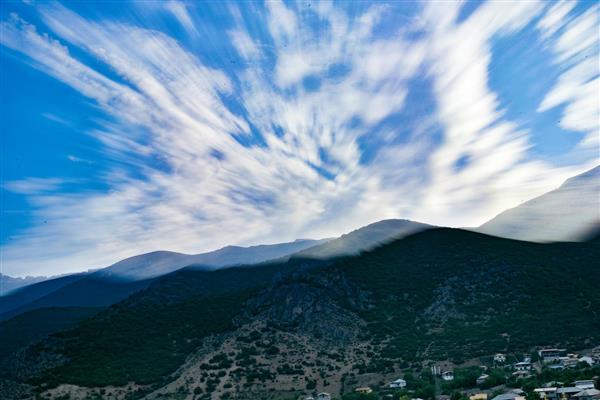 کوهستان آسمان ابری: عکاسی حرفه‌ای مولتی اکسپوژر از مناظر انتزاعی طبیعت ایران برای پوستر دیواری فاین آرت