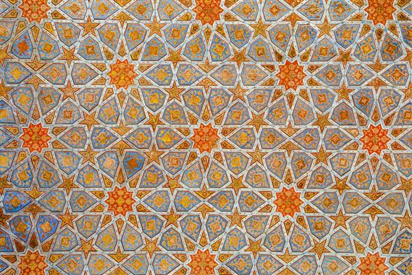 بافت گره‌چینی و نقوش اسلیمی سقف چهلستون اصفهان مناسب تولید پوستر و تابلو