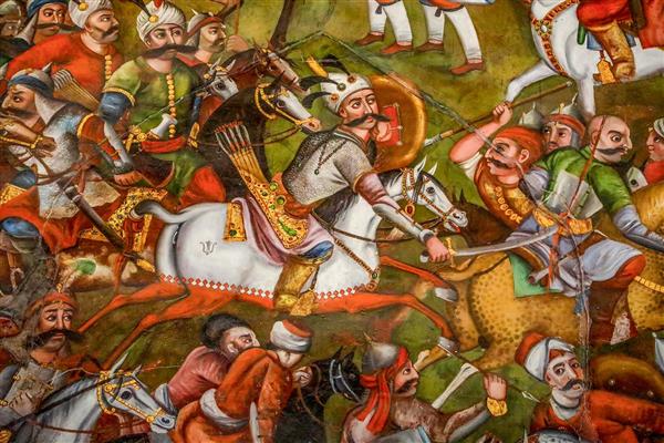 جزئیات نگارگری دیواری نبرد تاریخی کاخ موزه چهلستون اصفهان