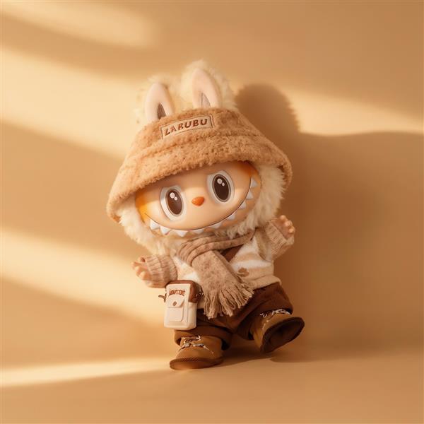 لبوبو با استایل زمستانی و شالگردن برای چاپ روی ماگ و کوسن