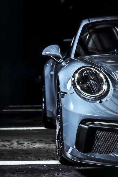 نمای جانبی لوکس پورشه خاکستری مدرن مناسب پوستر دیواری عمودی برای نمایشگاه خودرو و اتاق خواب مستر