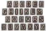 حروف الفبای فلزی جدا شده روی سفید