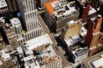 نمای بالای شهر منهتن با آسمان‌خراش‌های بزرگ شهر نیویورک ایالات متحده آمریکا بالای ساختمان‌ها در منطقه مالی پانورامای نیویورک پس زمینه کسب و کار نمای پایین خیابان ها