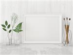 ماکت پوستر داخلی افقی با قاب خالی برس های هنری و گیاهان در بطری ها در پس زمینه دیوار سفید رندر سه بعدی