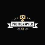 مجموعه عناصر طراحی آرم نشان ها و برچسب های عکاسی اشیاء سبک قدیمی دوربین عکاسی وکتور رترو