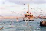 استانبول ترکیه - 19 فوریه 2015 استانبول زمستان در روز کشتی استانبول در زمستان به دریای بسفر می رود