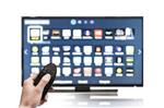 UHD 4K تلویزیون هوشمند با استفاده از کنترل از راه دور توسط گوشی کنترل می شود