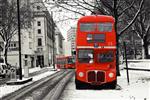 مسیر اصلی اتوبوس در یک روز برفی زمستان لندن