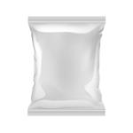 کیسه های پلاستیکی فویل بسته بندی شده بسته بندی شده با لبه های صاف بسته ای جدا شده بر روی زمینه سفید